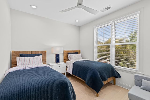 200 River Landing Drive 102e, Daniel Island, SC 29492
