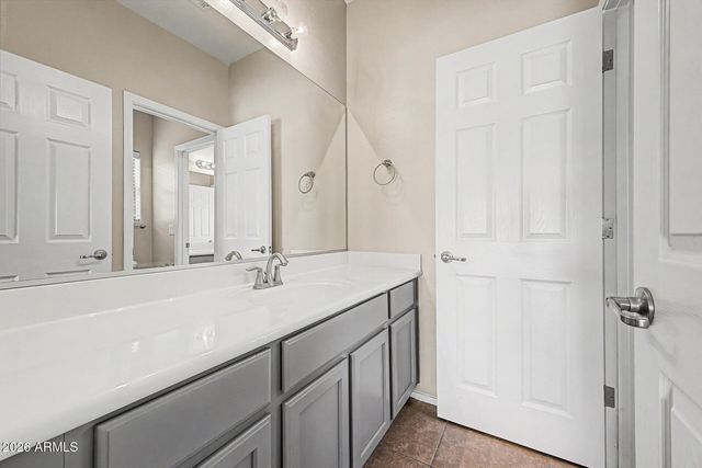 5455 W MOLLY Lane, Phoenix, AZ 85083