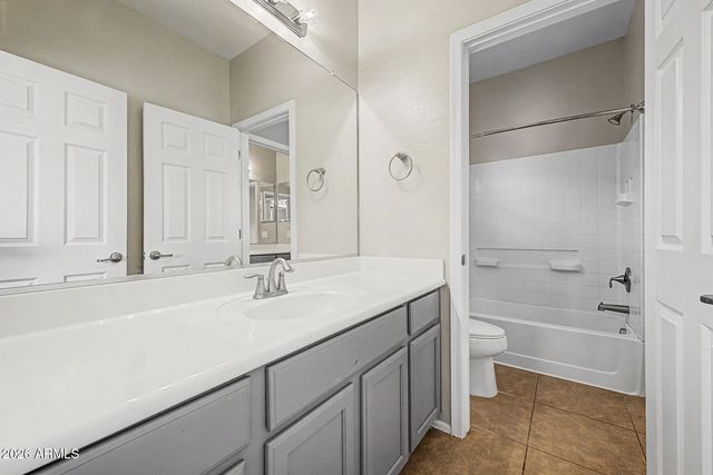 5455 W MOLLY Lane, Phoenix, AZ 85083