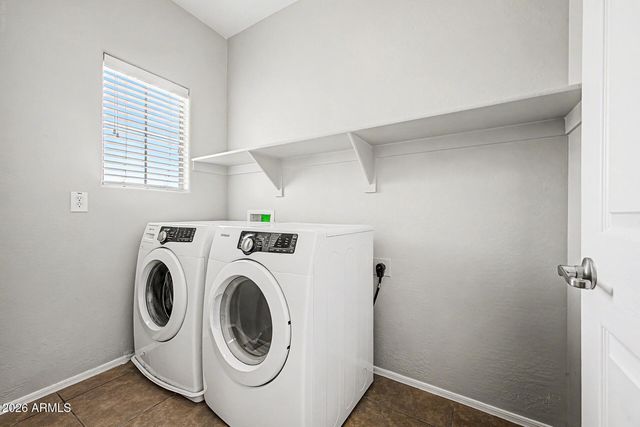5455 W MOLLY Lane, Phoenix, AZ 85083