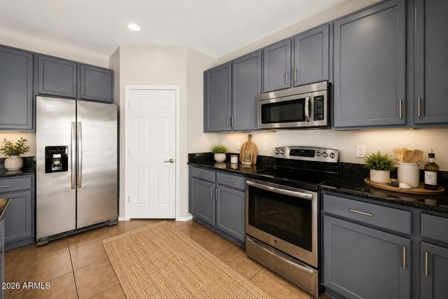 5455 W MOLLY Lane, Phoenix, AZ 85083