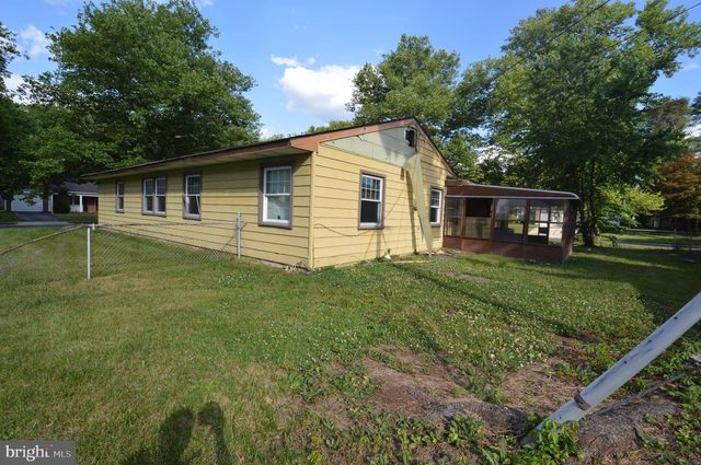 83 EASTBROOK LN, Willingboro, NJ 08046