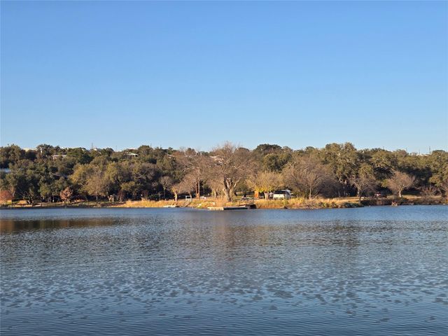 309 S Oak LN, Burnet, TX 78611