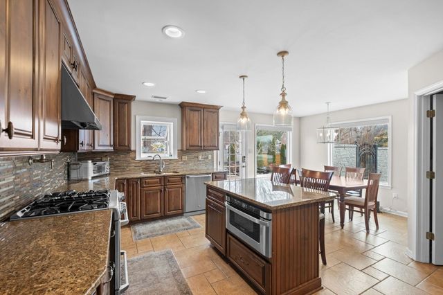 4464 TIMMERON CV, Bartlett, TN 38135