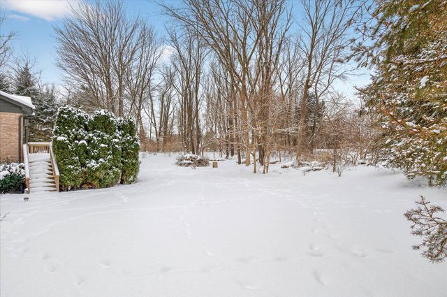 10056 Rosemarie Run, Brighton Twp, MI 48114