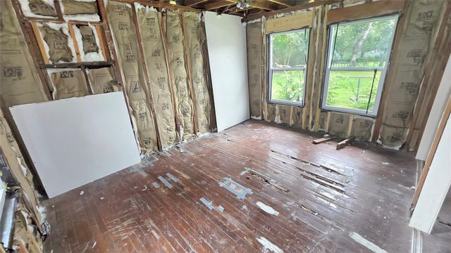 6027 Kenilwood Drive, Houston, TX 77033