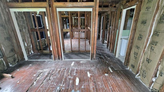 6027 Kenilwood Drive, Houston, TX 77033