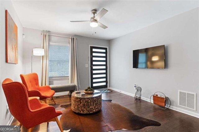 1609 Bridgeport Drive NW, Atlanta, GA 30318