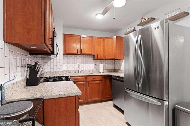 1609 Bridgeport Drive NW, Atlanta, GA 30318