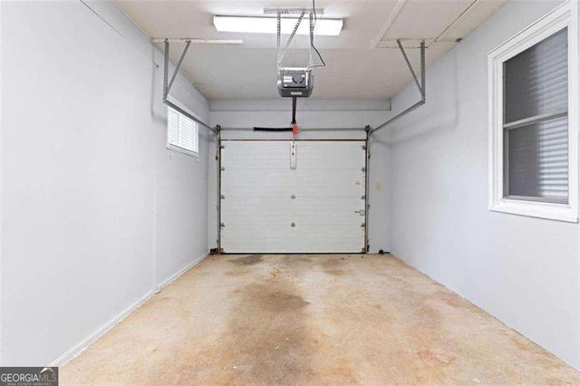 1609 Bridgeport Drive NW, Atlanta, GA 30318