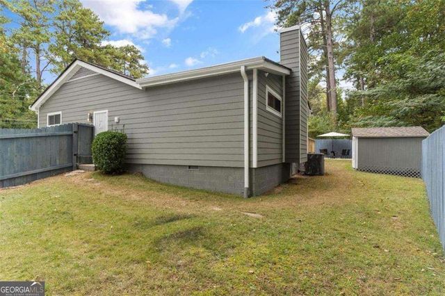 1609 Bridgeport Drive NW, Atlanta, GA 30318