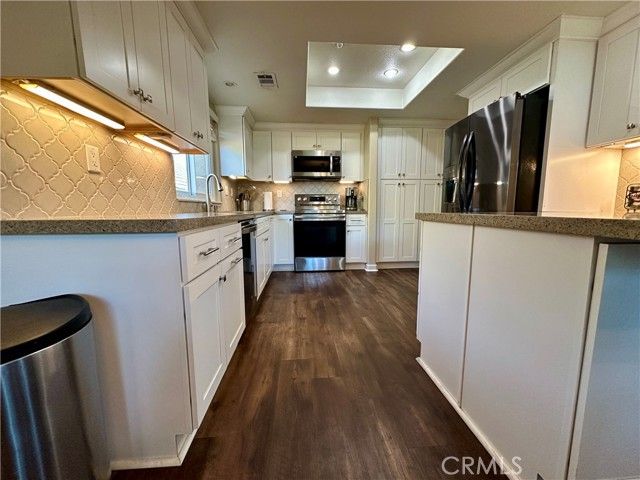 23856 Outrigger, Canyon Lake, CA 92587