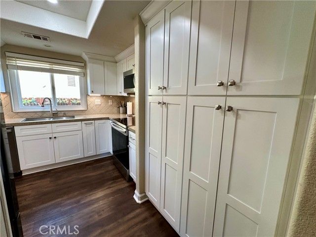 23856 Outrigger, Canyon Lake, CA 92587