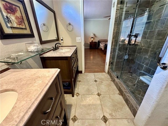 23856 Outrigger, Canyon Lake, CA 92587