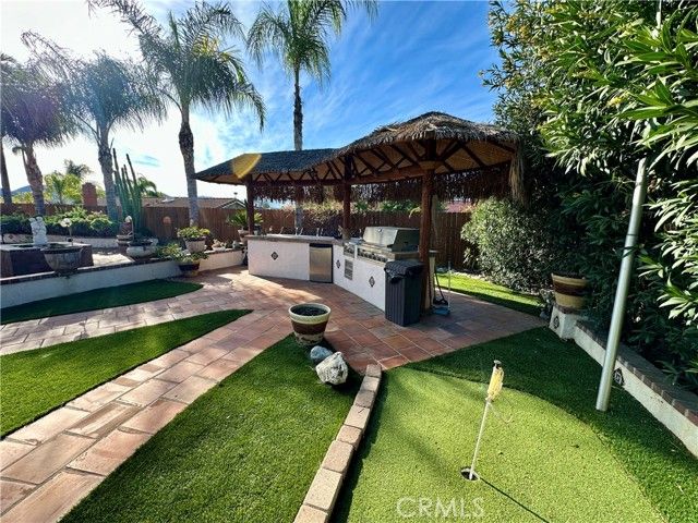 23856 Outrigger, Canyon Lake, CA 92587