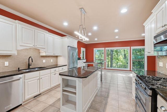 3 Arles Drive, Little Rock, AR 72223