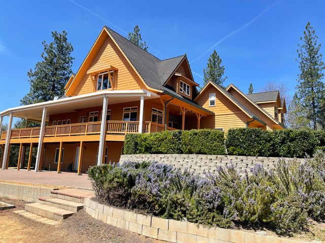 717 Swanson Ln, Colfax, CA 95713