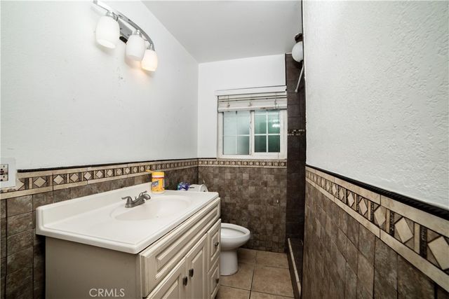 10915 Limonite, Jurupa Valley, CA 91752