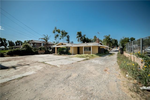 10915 Limonite, Jurupa Valley, CA 91752