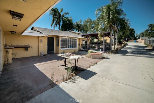 10915 Limonite, Jurupa Valley, CA 91752