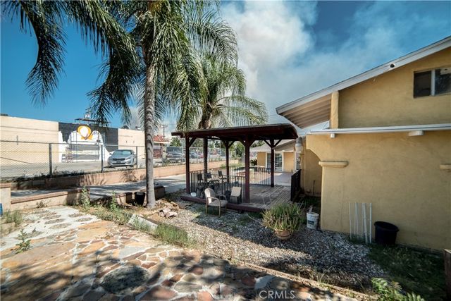 10915 Limonite, Jurupa Valley, CA 91752