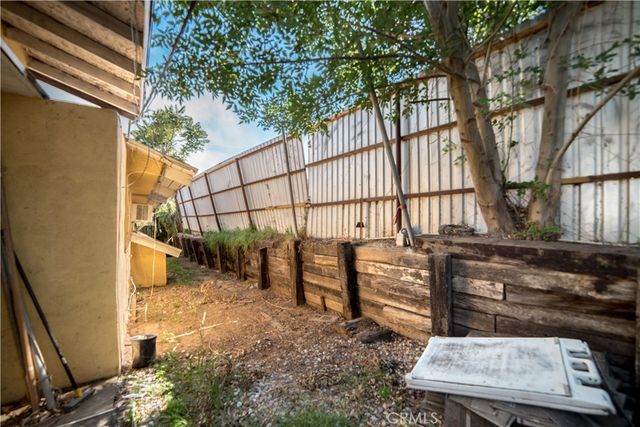 10915 Limonite, Jurupa Valley, CA 91752
