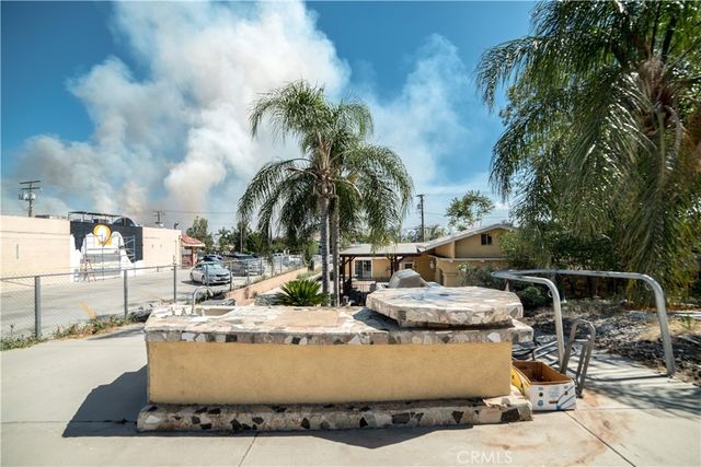 10915 Limonite, Jurupa Valley, CA 91752