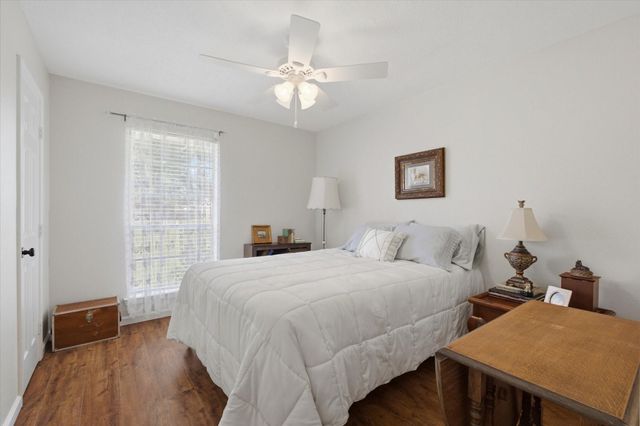 9814 Bayou Woods Drive, Baytown, TX 77521