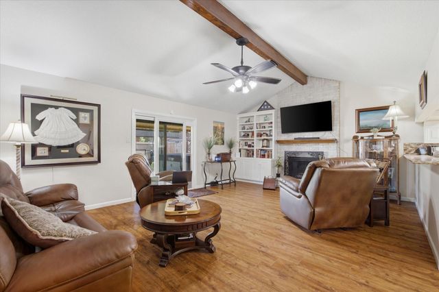 9814 Bayou Woods Drive, Baytown, TX 77521