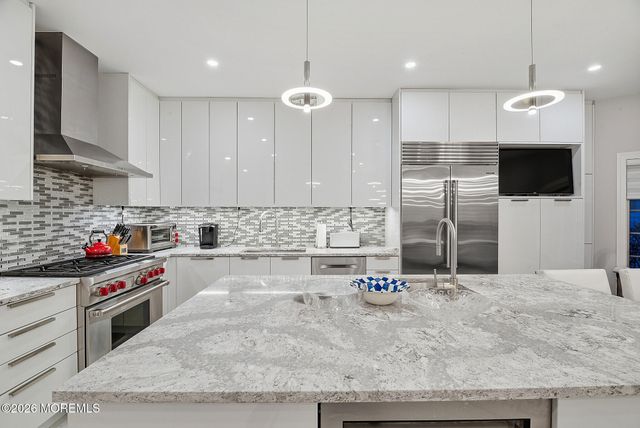 17 Riviera Drive, Long Branch, NJ 07740