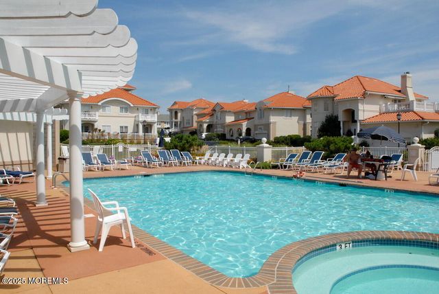 17 Riviera Drive, Long Branch, NJ 07740