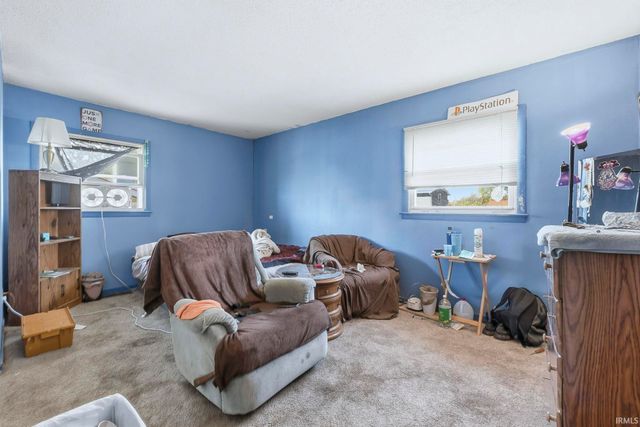 1922 Legoma Drive, Fort Wayne, IN 46819