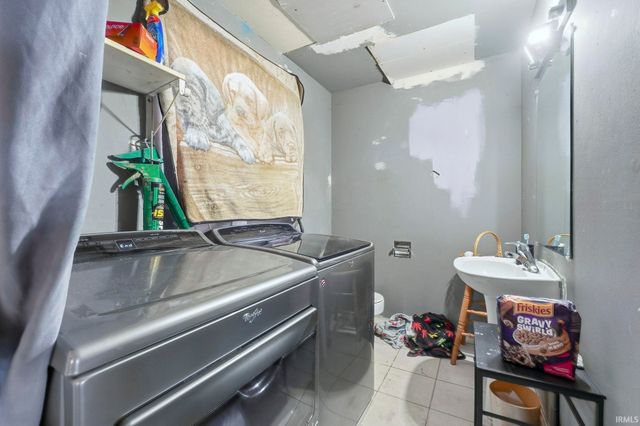 1922 Legoma Drive, Fort Wayne, IN 46819