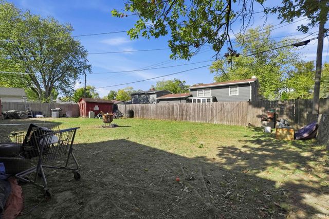 1922 Legoma Drive, Fort Wayne, IN 46819