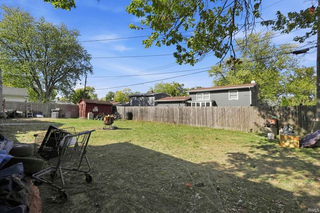 1922 Legoma Drive, Fort Wayne, IN 46819