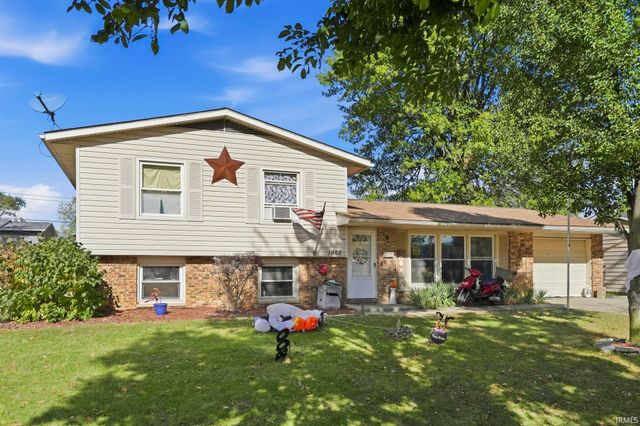 1922 Legoma Drive, Fort Wayne, IN 46819