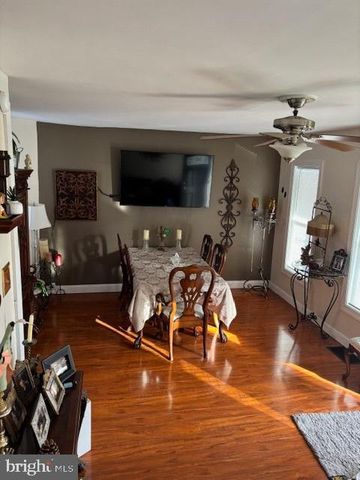 208 MORRIS ST, Gloucester City, NJ 08030