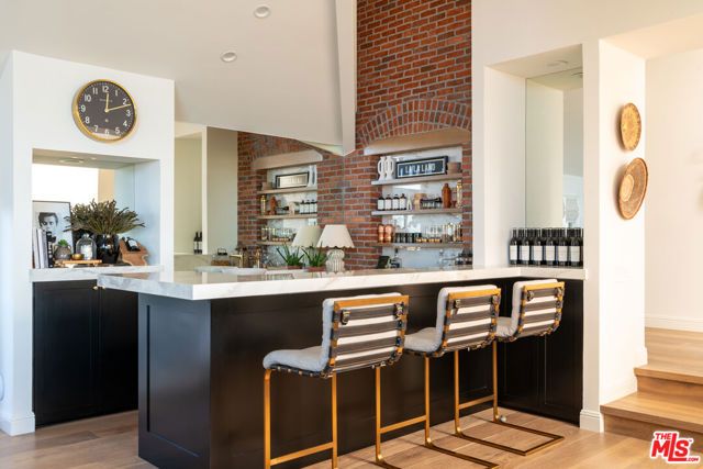 12047 Summit Circle, Beverly Hills, CA 90210