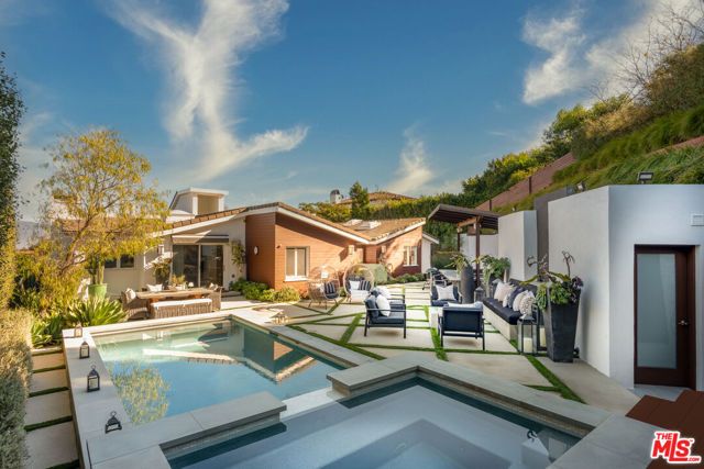 12047 Summit Circle, Beverly Hills, CA 90210