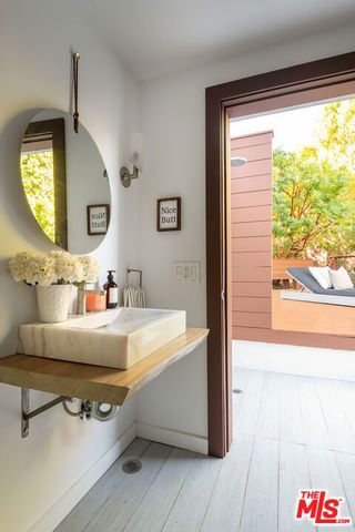 12047 Summit Circle, Beverly Hills, CA 90210