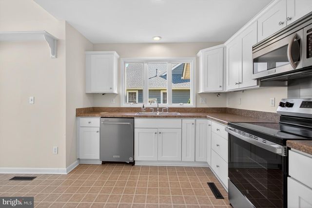 18609 BROADFIELD DR, Lewes, DE 19958