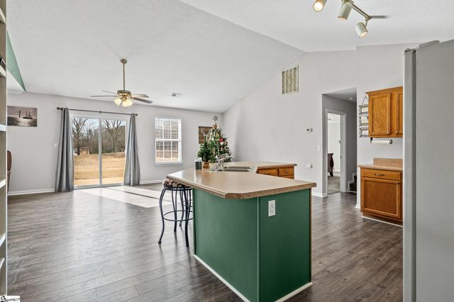 2 Exodus Way, Greer, SC 29651