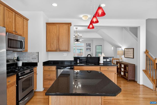 2417 ABINGTON DR, Charlottesville, VA 22911