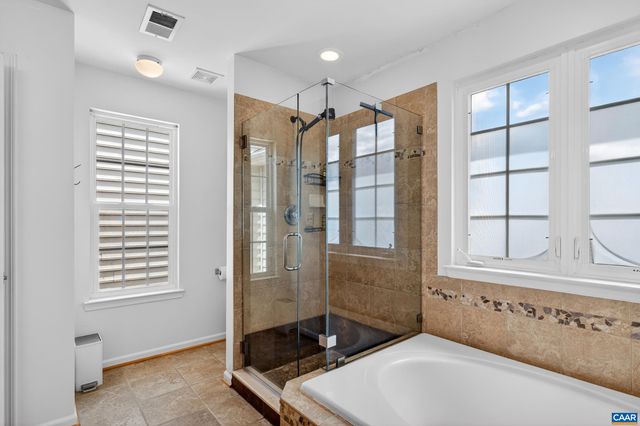 2417 ABINGTON DR, Charlottesville, VA 22911