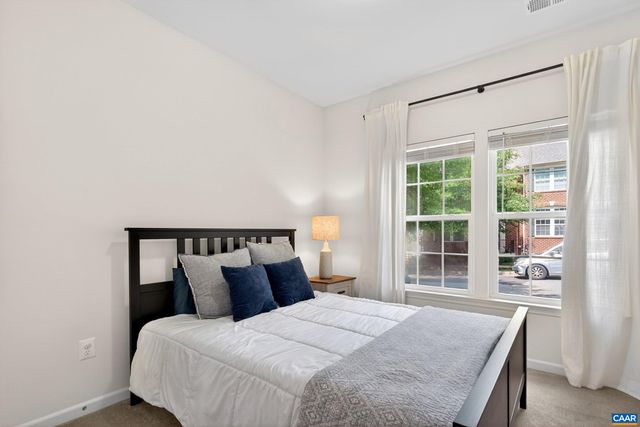 2417 ABINGTON DR, Charlottesville, VA 22911