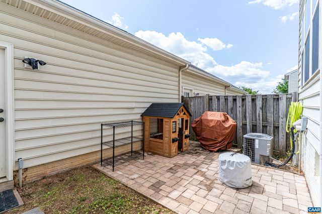 2417 ABINGTON DR, Charlottesville, VA 22911