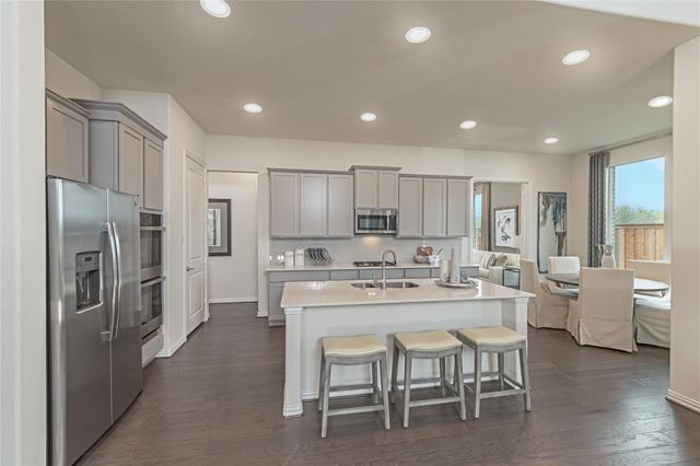 4792 Blackhawk Green Court, Arlington, TX 76005