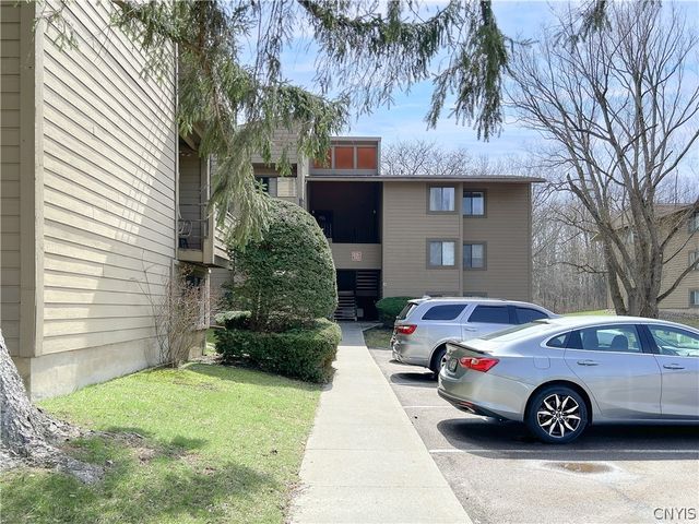 228 Watertree Drive, Dewitt, NY 13057