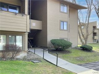 228 Watertree Drive, Dewitt, NY 13057