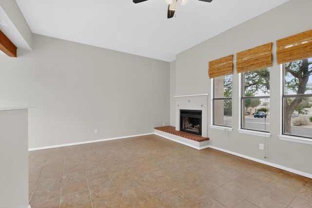7200 Wren Walk Drive NE, Albuquerque, NM 87109